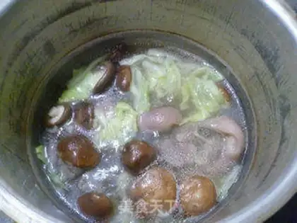 Make Porky mushroom hoove soup step 13