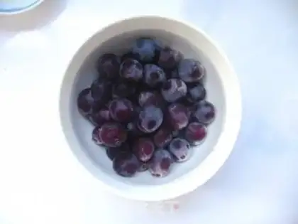 Make Carrot grape juice step 1