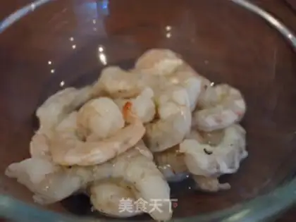 Make Celery cashew shrimp step 1