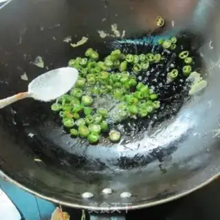 Make Pepper fried egg silk step 5