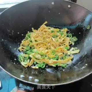 Make Pepper fried egg silk step 7