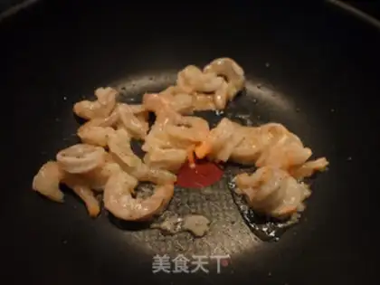 Make Celery cashew shrimp step 4