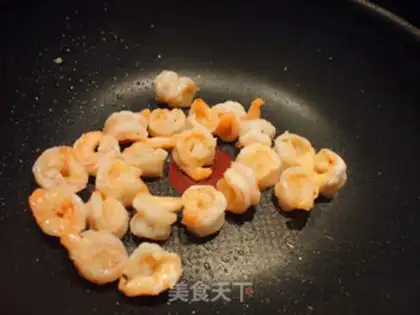 Make Celery cashew shrimp step 5