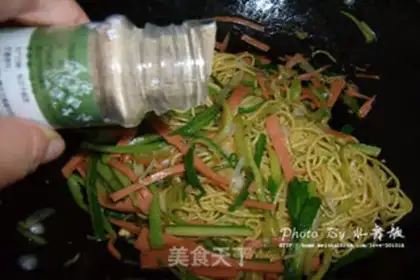 Make Fried noodles step 5