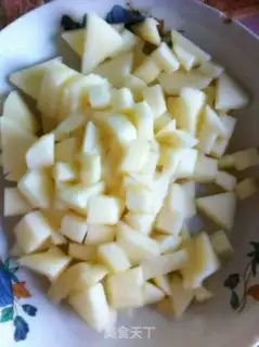 Make Simple apple grape pie step 2