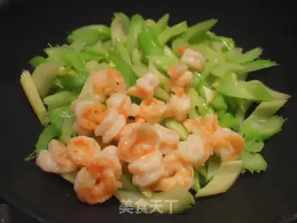 Make Celery cashew shrimp step 7