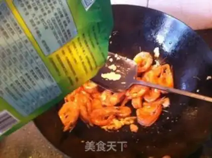 Make Get the black pepper shrimp step 6