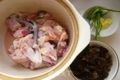 Make Blackwood chicken soup step 1