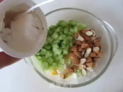 Make Egg sandwich step 5