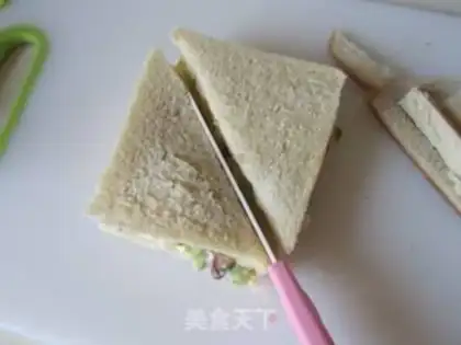 Make Egg sandwich step 9