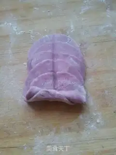 Make Purple roses step 9