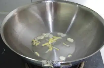 Make Four season bean noodles step 2