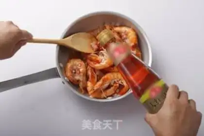 Make Spicy shrimp step 3