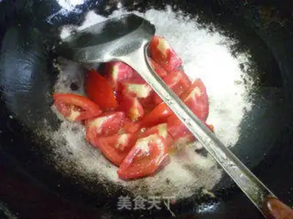 Make Tomato fried eggs and a screwdriver step 8
