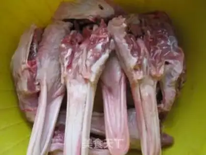 Make The pepper duck crawls down step 0