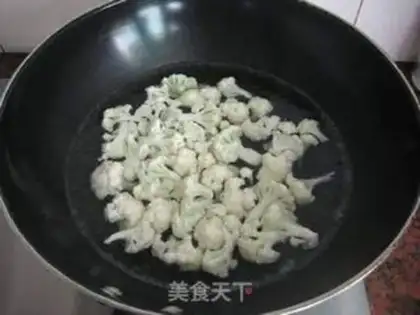 Make Tomato pastry step 2