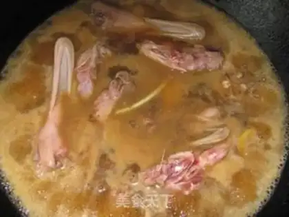 Make The pepper duck crawls down step 2