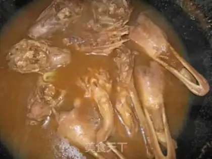 Make The pepper duck crawls down step 3