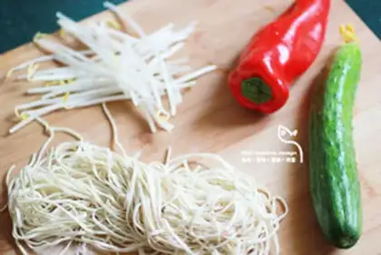 Make Triple peanut butter cold noodles step 0