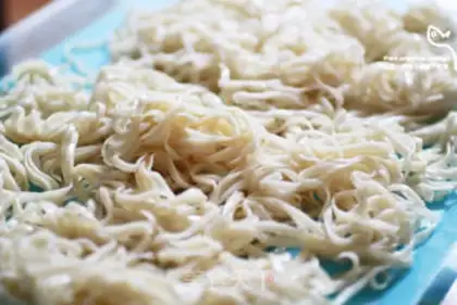 Make Triple peanut butter cold noodles step 2