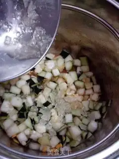 Make Pumpkin tea step 3