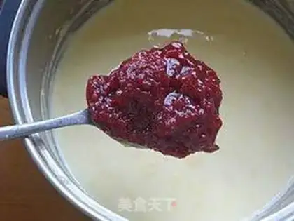 Make Strawberry ice cream step 2