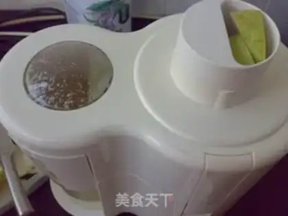 Make Honey pomegranate juice step 2