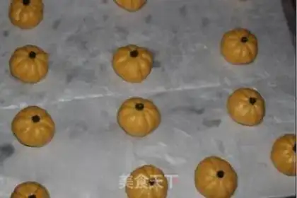 Make Handmade pumpkin cookies step 11