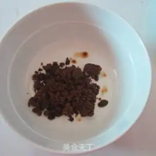 Make Red sugar glucose ice step 1