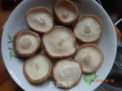 Make The mushrooms, the carrots, the pills step 5