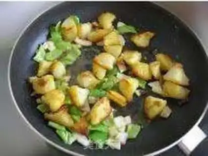 Make Indian traditional potato snacks step 2