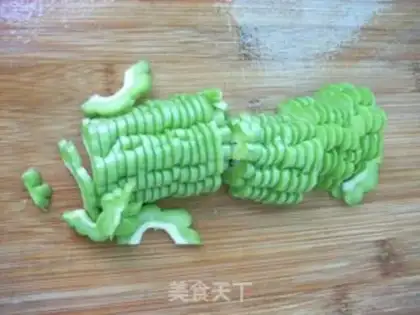 Make Honey melon juice step 1