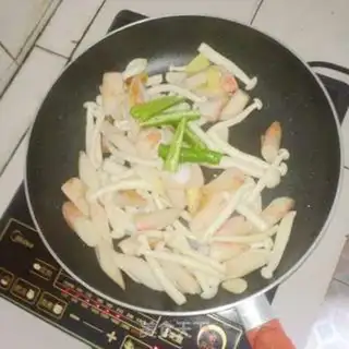 Make Seafood mushrooms and crab willows step 7
