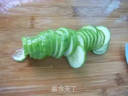 Make Honey melon juice step 2