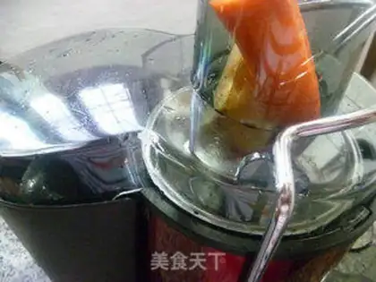 Make Carrot apple juice step 4