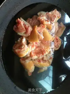 Make Red burning pig hoof step 2