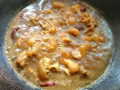 Make Red burning pig hoof step 6