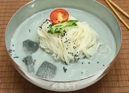 Make Black bean noodles step 8