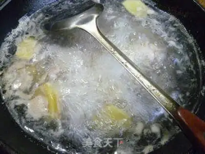 Make Plum-dry chicken wings step 3