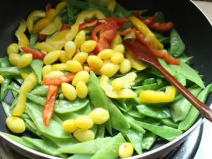 Make White fruit Dutch beans step 3