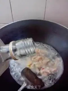 Make Pelican chicken wings step 1