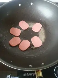 Make Ham pine sandwich step 2