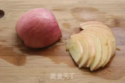 Make Rose apple rolls step 1