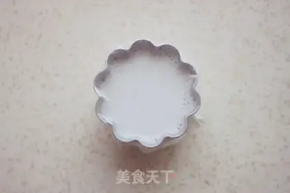 Make Banana milk freeze step 4