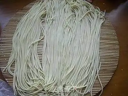 Make Hot dry noodles step 0