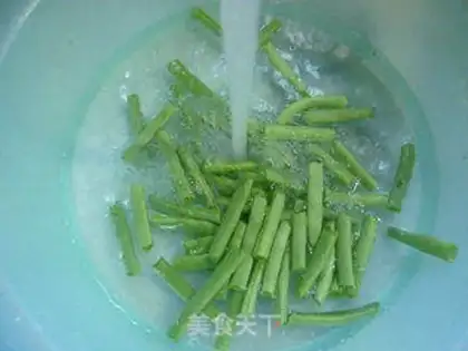 Make Scrumptious pig belly bean step 1