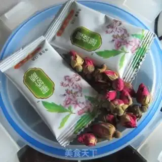 Make Honey rose tea step 0