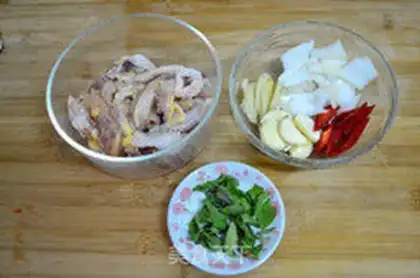 Make Three chickens step 0
