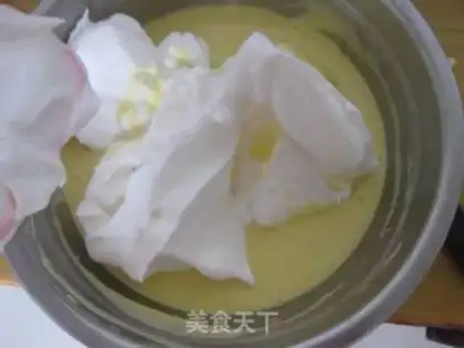 Make Gold sponge cake step 10