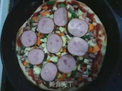 Make A flat pot of sausage pizza step 10